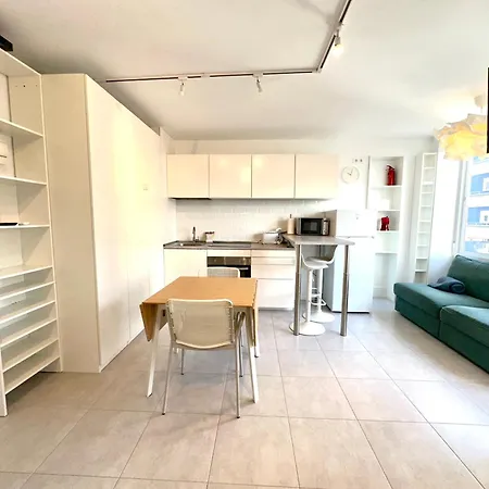 Cg5 - Reformado, 1 Dormitorio, Vistas, Centro 50 Metros Y Playa 700 Metros